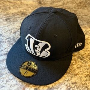 Cincinnati Bengals New Era Hat Cap mens 7 1/8 Black fitted 59Fifty NFL trucker